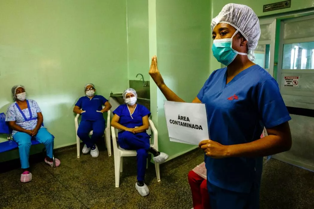 Our team is training the staff of the regional hospital on IPC measures, as well as general emergency training linked to COVID-19 response. ©MSF