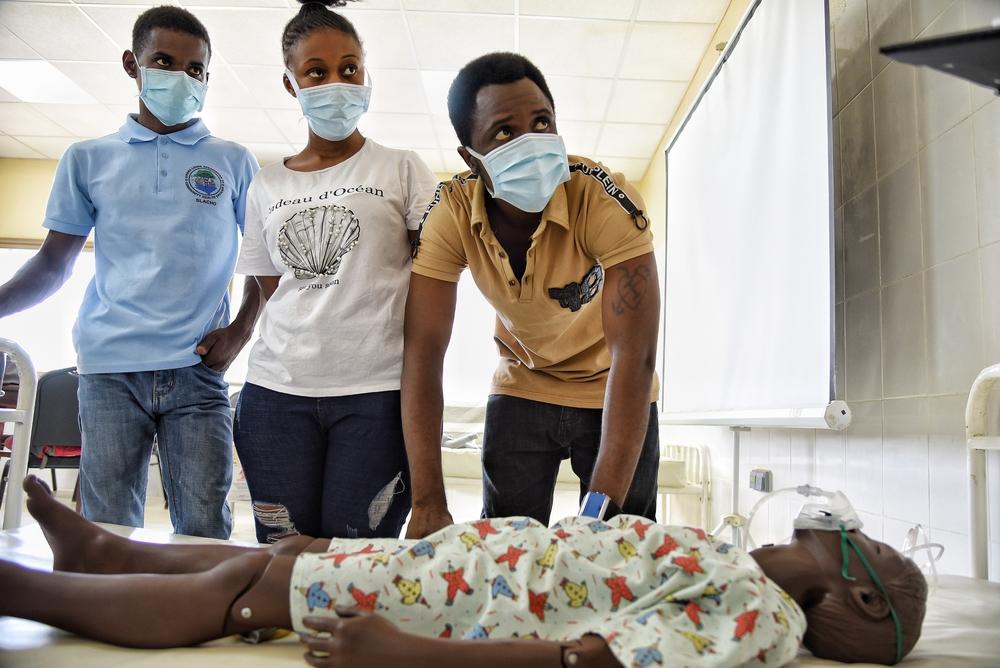 The Doctors Without Borders Academy for Healthcare in Kenema district, Sierra Leone, uses the simulation lab 