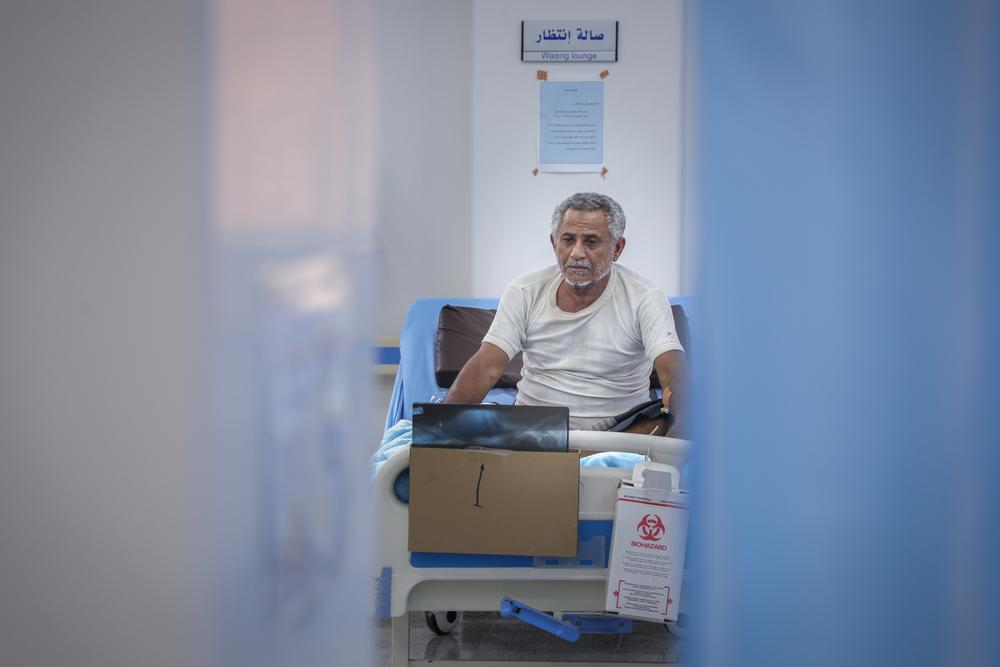 Abdullah, 60 years old, also came from Hajjah governorate and has been admitted to the Al Jumhouri after suffering from difficulty breathing and heart diseases. He had previously received treatment in a hospital in his governorate. When we asked Abdullah about his opinion if he had the opportunity to take the COVID-19 vaccine, he answered yes if this vaccine could protect him from the symptoms he had to experience. 