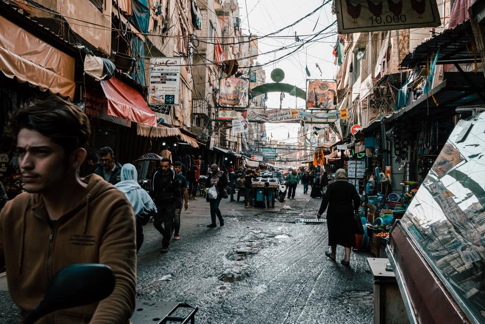 A busy street in Shatila camp, Beirut. © Karine Pierre/Hans Lucas for MSF