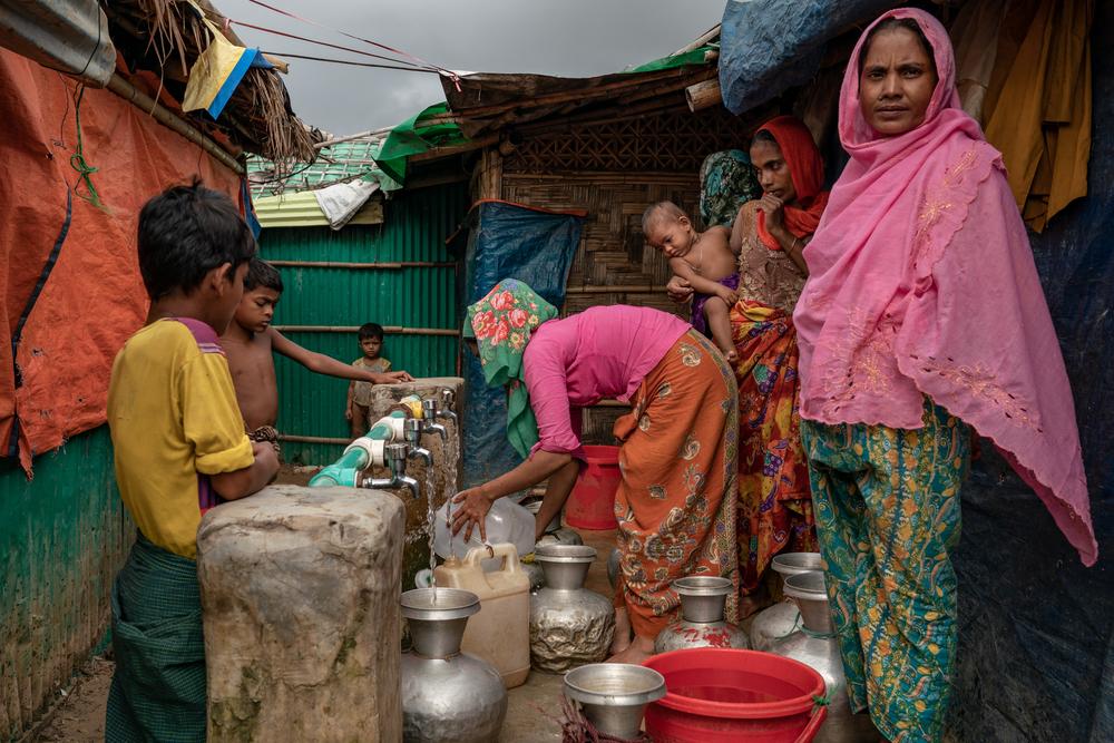Water and sanitation facilities built by MSF in Jamtoli camp for Rohingya refugees, Cox’s Bazar.