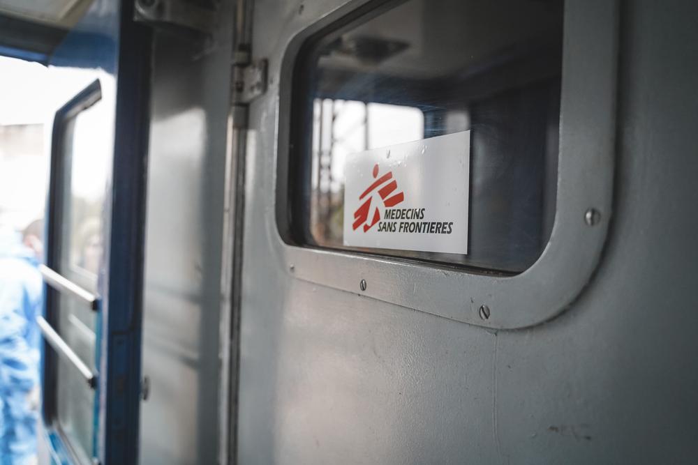 MSF did its first medical train referral on a 2-carriage train converted specifically