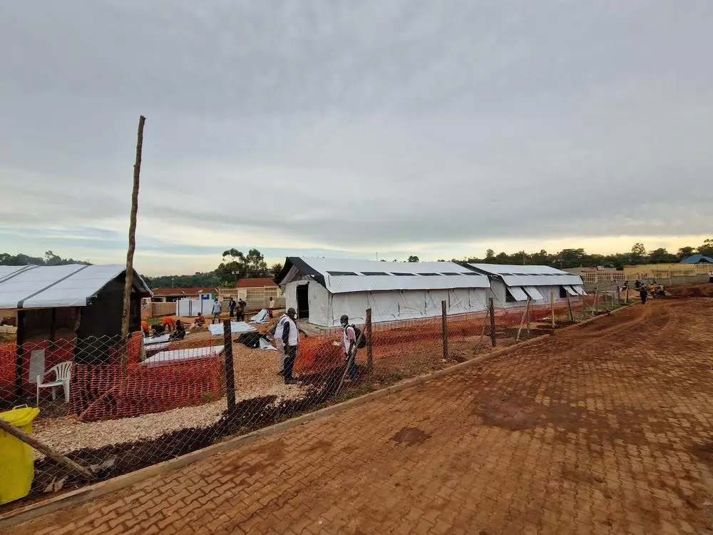 MSF has set up a 36 beds Ebola treatment unit at the Mubende hospital, for suspect and confirmed cases. Uganda, September 2022. © Augustin Westphal/MSF