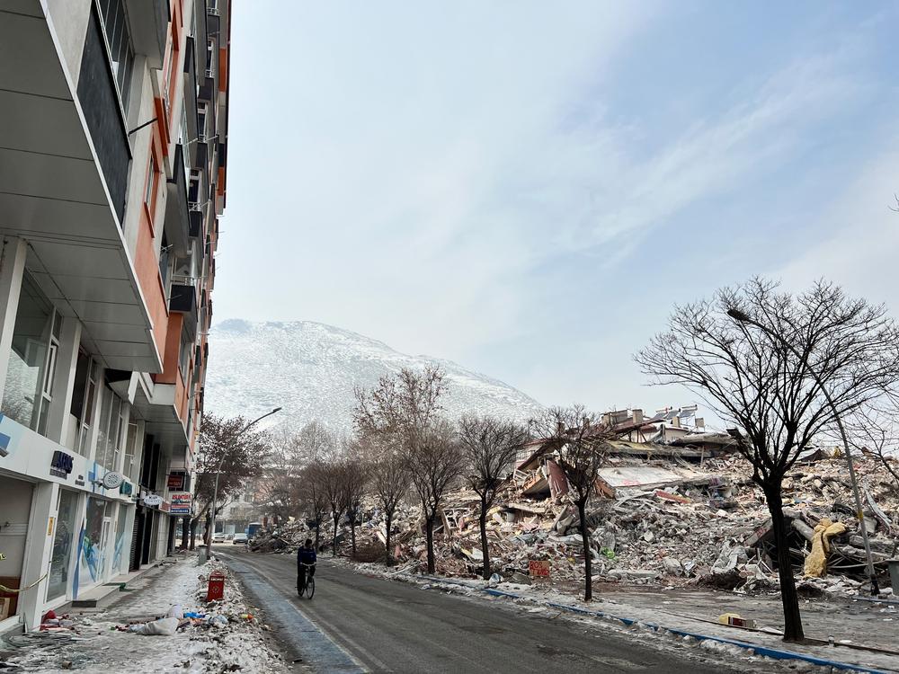 Image of the city centre of Elbistan, in southern Türkiye. Turkiye, February 2023. © Igor Barbero/MSF