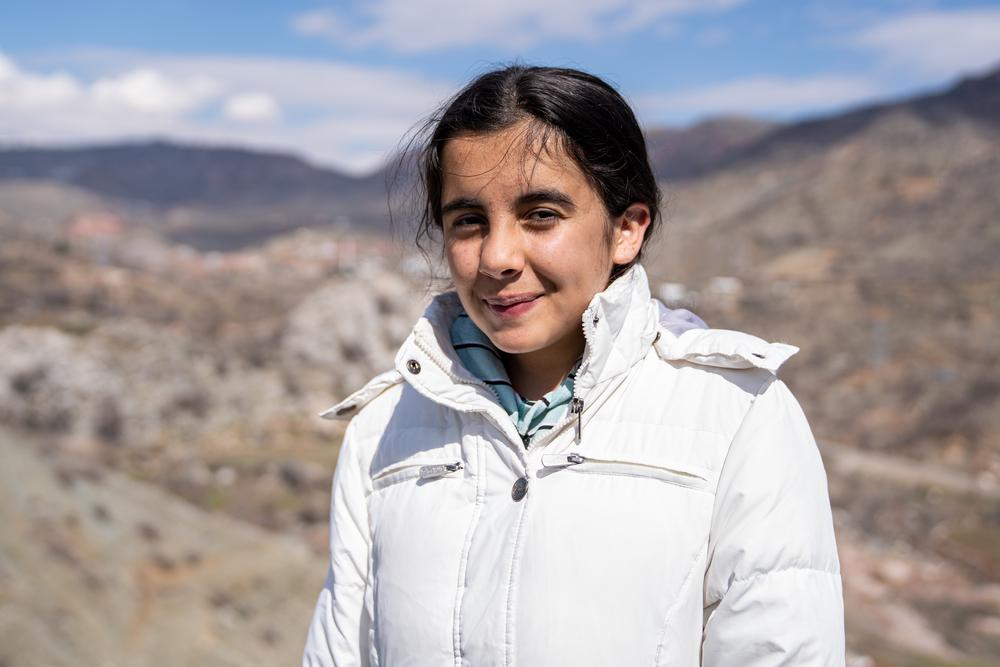 Eylül, 13 years old, Kayatepe (Rezip) village, on the outskirts of Adıyaman. Türkiye, 2023. © Mariana Abdalla/MSF