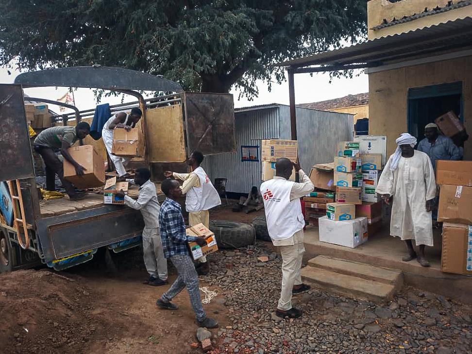 On 12 May MSF succeeded to bring in fresh supplies from El-Fasher, North Darfur to MSF supported Rokero hospital. Sudan, May 2023. © MSF