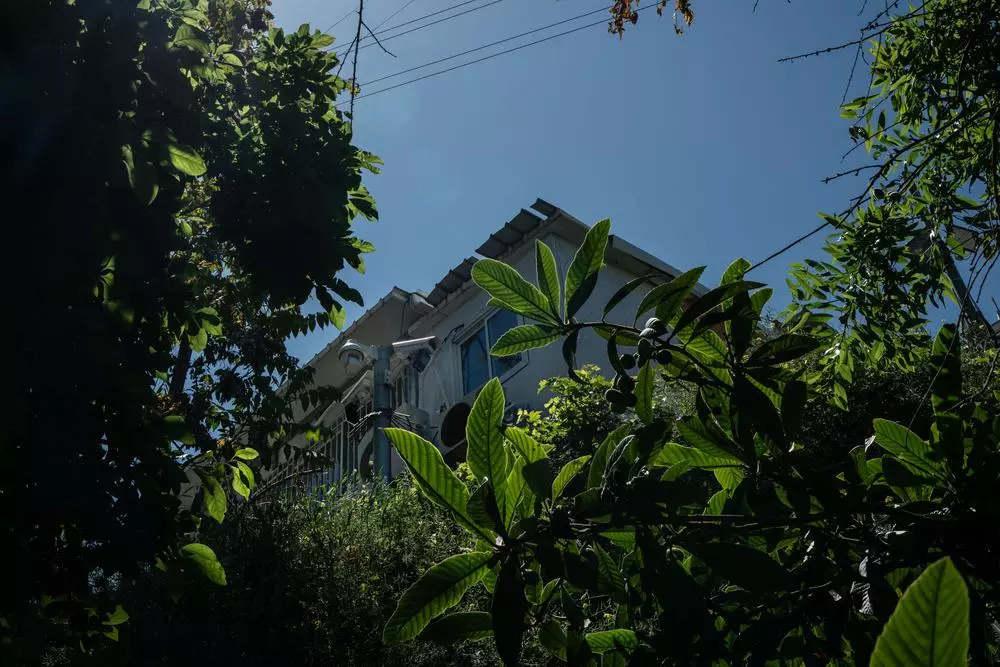 An Israeli security camera monitors the houses of Palestinians in Tel Rumeida, Hebron. Palestine, May 2023. © Samar Hazboun