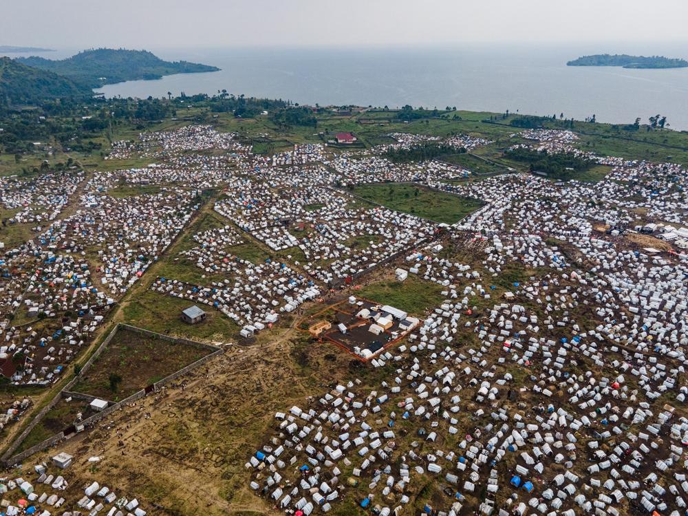 An aerial view of the Bulengo displaced people’s camp, where MSF is providing free medical assistance and clean water to people from more than 7,000 households who have taken refuge there following armed clashes. Goma, North Kivu province, Democratic Republic of the Congo, February 2023. © Michel Lunanga/MSF