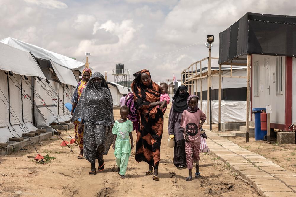 Women and children at the MSF Hospital in Metche, in eastern Chad.