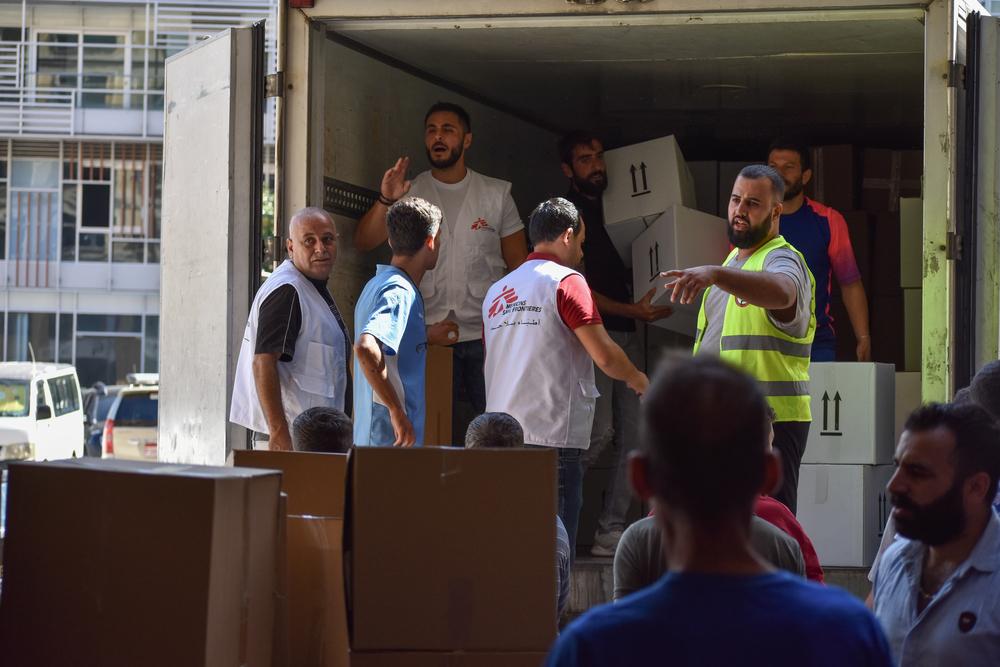 Distribution of non food item kits in Downtown Beirut. Lebanon, October 2024. © Maryam Srour/MSF