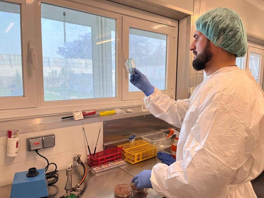 MSF lab technician, Said Masoom Miakhel, in the microbiology laboratory at the Kunduz Trauma Centre. 