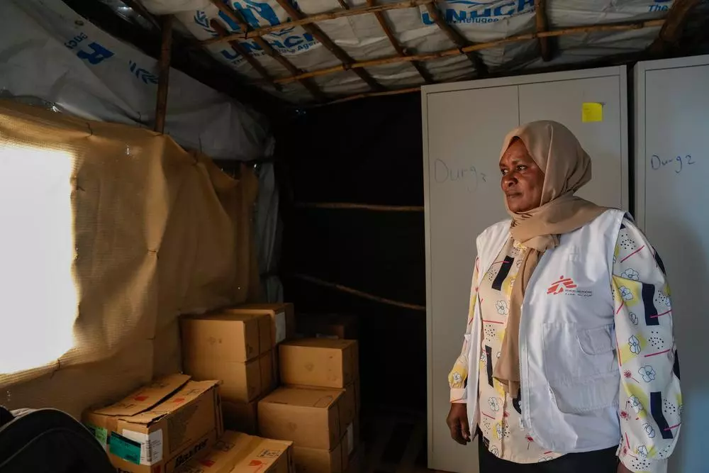 Portrait of Majda Rizq, a Sudanese pharmacist and humanitarian worker