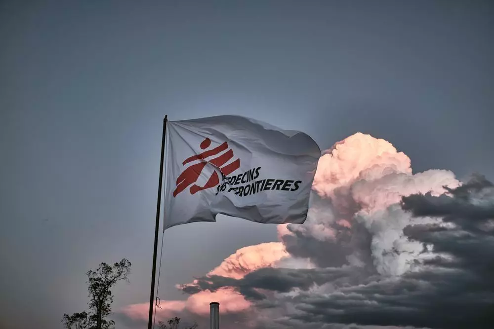 Doctors Without Borders flag. © iAko M. Randrianarivelo/Mira Photo