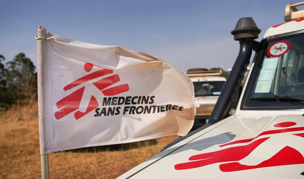 MSF flag and car