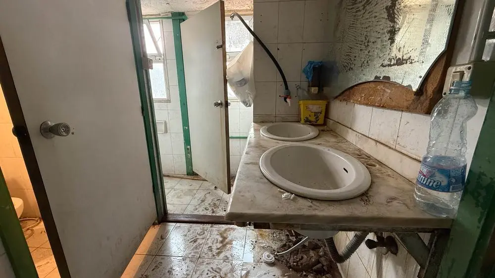 Sinks installed