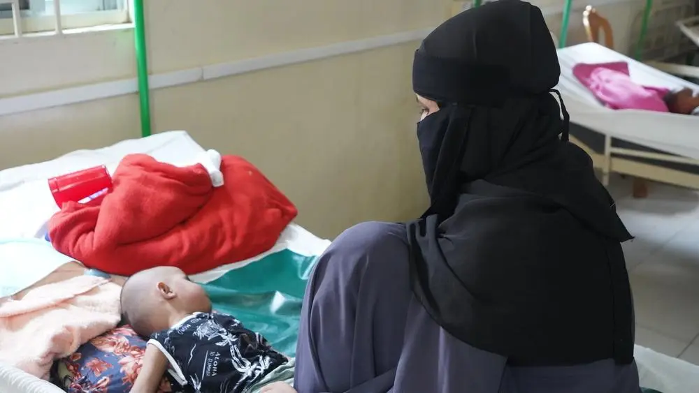 Rohingya patient with child
