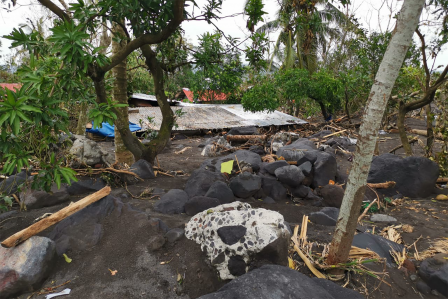 MSF responds after typhoons Goni and Ulysses cause widespread destruction in the Philippines