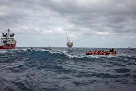 130 nasawi sa paglubog ng isang barko sa dalampasigan ng Libya