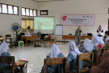 Bincang dengan Penanggung Jawab Pelayanan Kesehatan Peduli Remaja (PKPR) Puskesmas Labuan, Banten