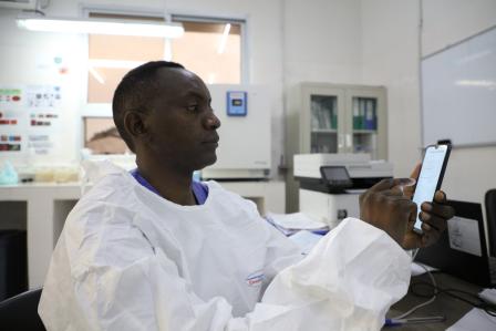 Inovasi: Antibiogo sudah diimplementasikan di DRC dan Yordania, dan segera di Lab Doctors Without Borders lainnya