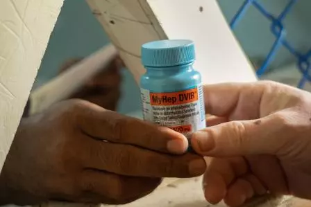 Bangladesh: Ang kakulangan ng pangangalaga para sa mga mayroong hepatitis C at ang nakababahalang pagdami ng mga kaso nito sa mga refugee camp ng mga Rohingya