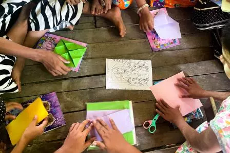 Di Sebalik Runtuhan: Keperluan kesihatan mental dan sokongan psikososial pasca-gempa bumi di Myanmar