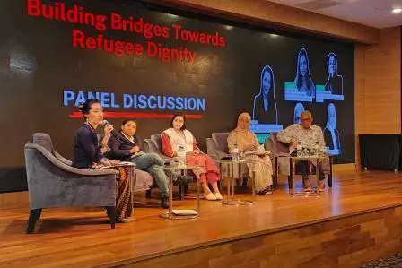 Pagtatayo ng mga tulay patungo sa dignidad ng mga refugee 