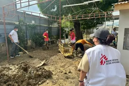 Angin Topan Kalmaegi melanda Filipina: 400,000 korban, rumah sakit terendam banjir